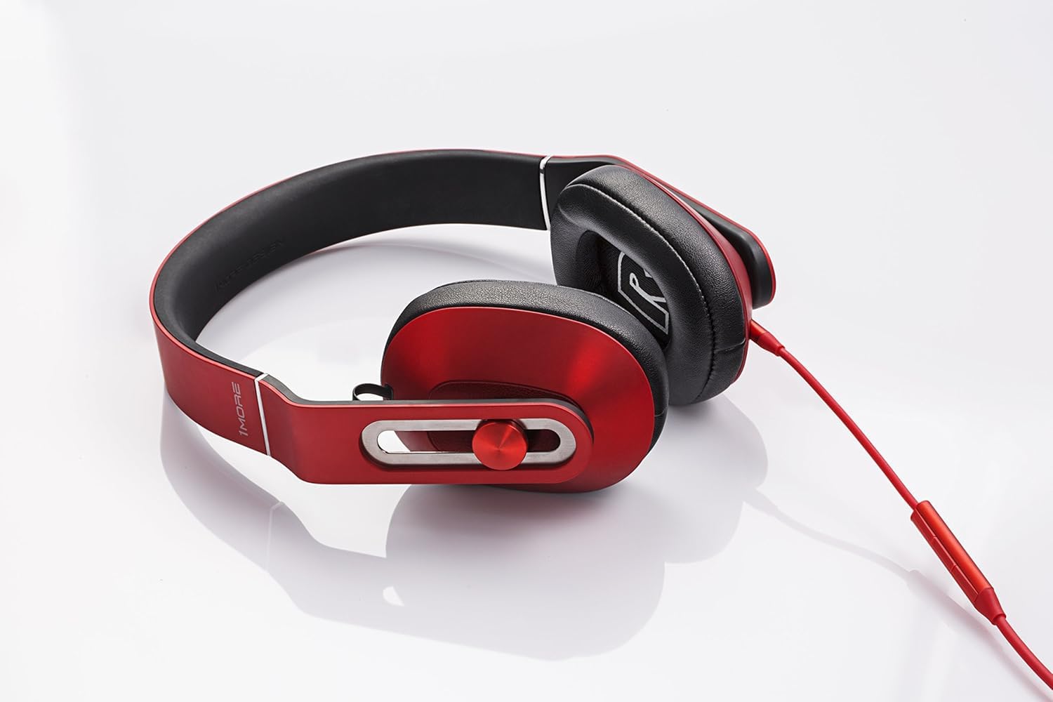 Amazon.co.jp: 1MORE MK801-RD Over-Ear Headphones with Apple